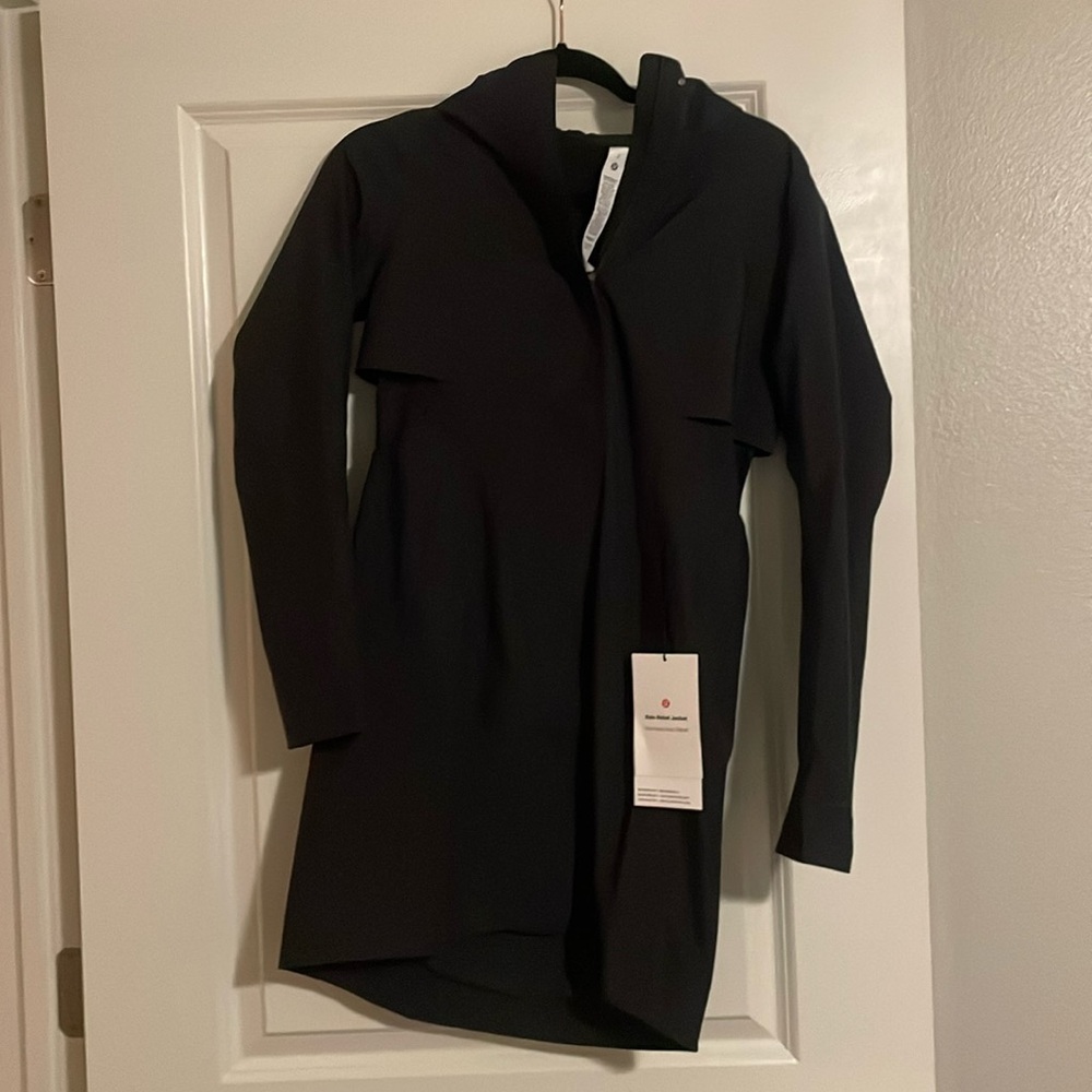 Lulu lemon rain jacket